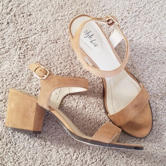 Style & Co. Shoes - 3/30$ Nearly new Style & Co shoes